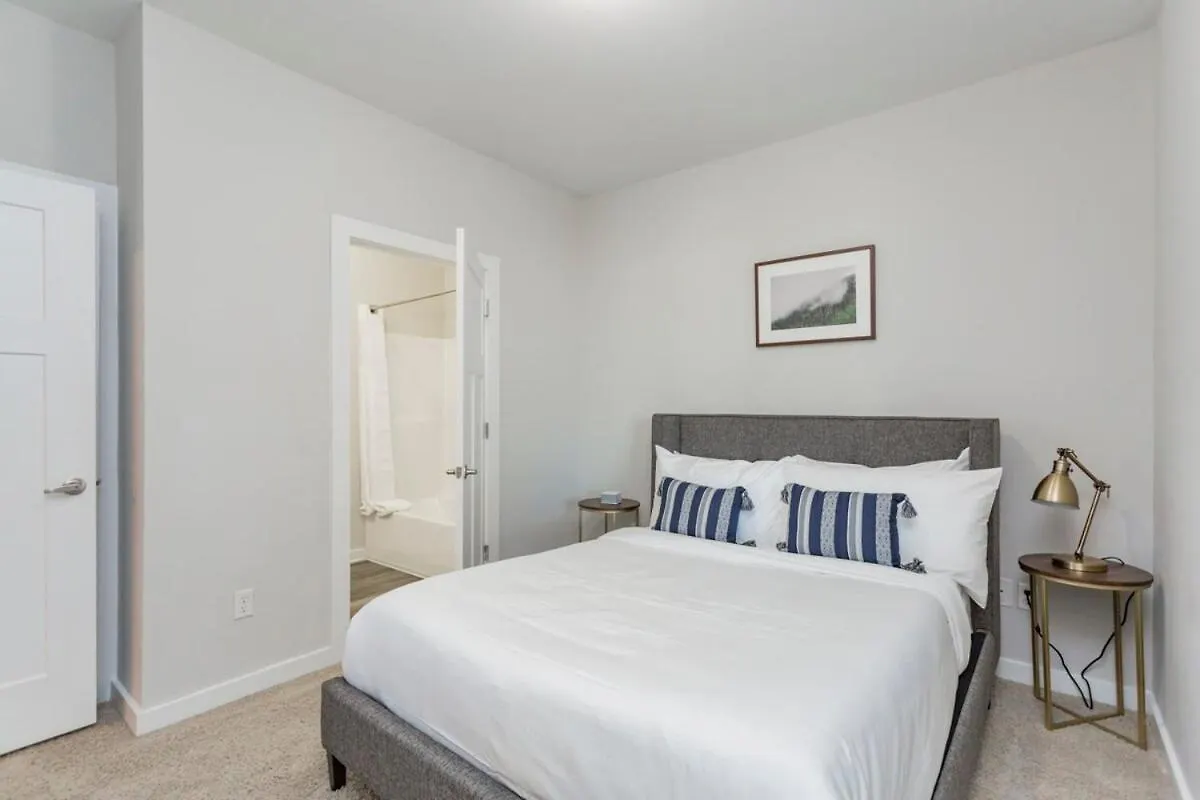 Two Cozysuites Alluring Music Row Condos W Parking Nashville 0*,